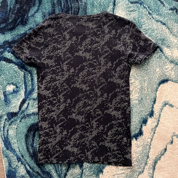 Stylish patterned tee - Picture 3 of 3